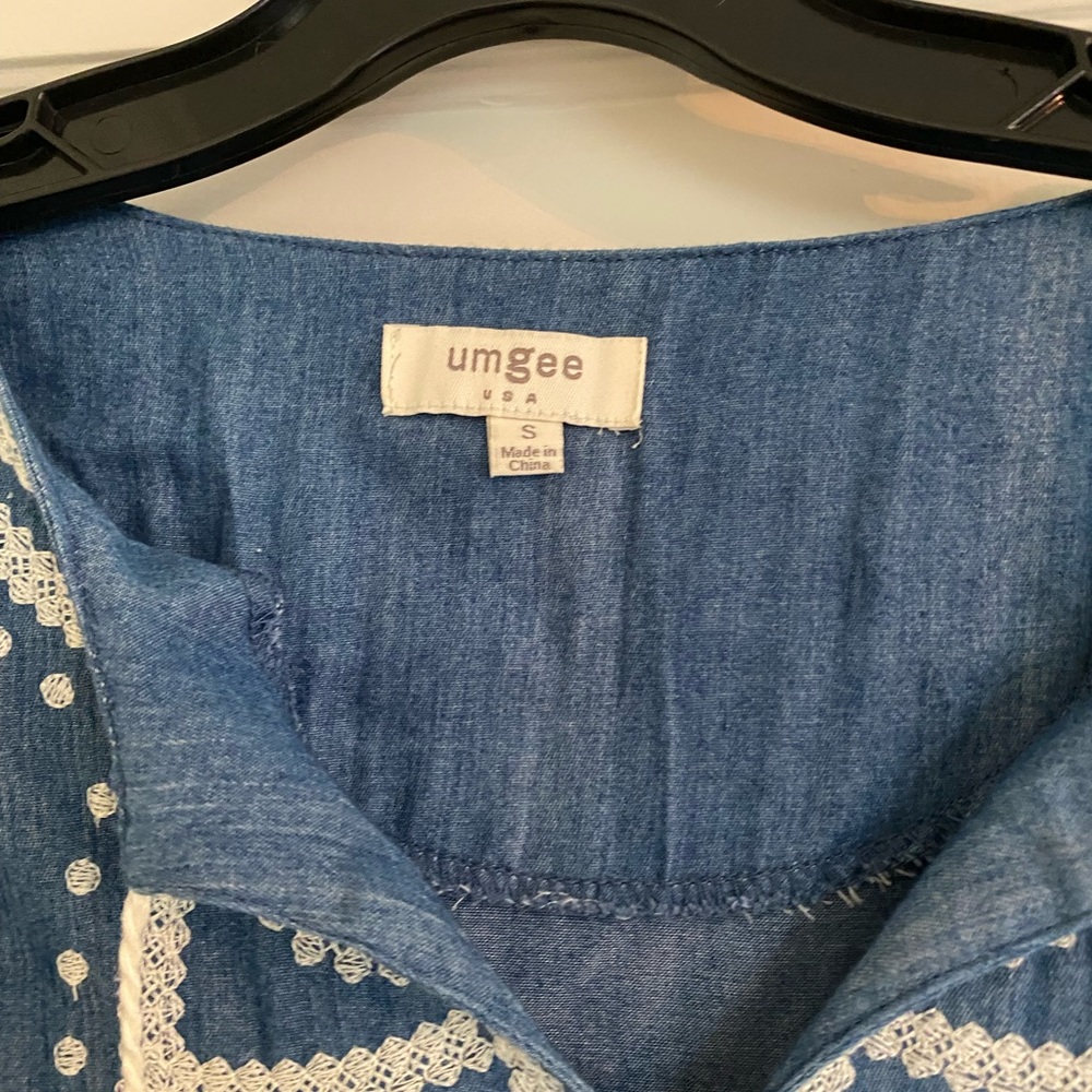 Umgee lightweight denim coverup - Picture 2 of 4